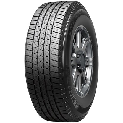 Full season 275/55R20 113H tires fit: 2007-08 Toyota Tundra LTD., 2015 Ford F-150 Lariat