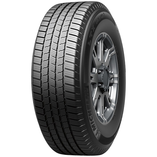 Full season 275/55R20 113H tires fit: 2007-08 Toyota Tundra LTD., 2015 Ford F-150 Lariat