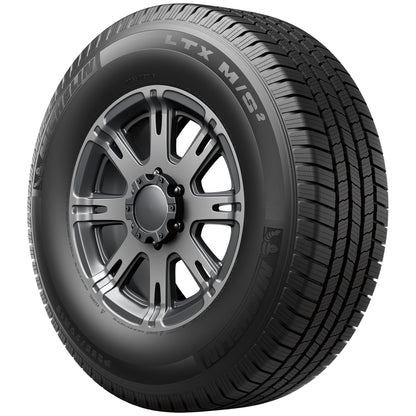 Full season 275/55R20 113H tires fit: 2007-08 Toyota Tundra LTD., 2015 Ford F-150 Lariat