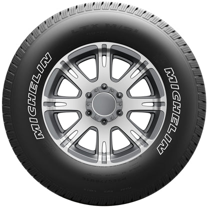 Full season 275/55R20 113H tires fit: 2007-08 Toyota Tundra LTD., 2015 Ford F-150 Lariat
